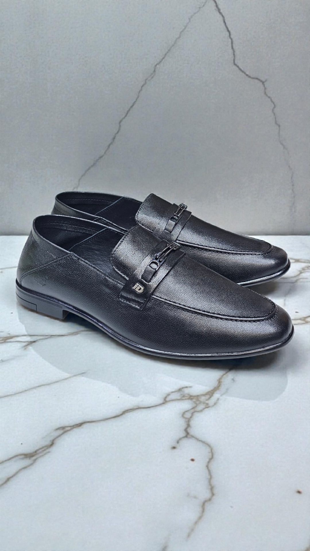 I'd leather loafers