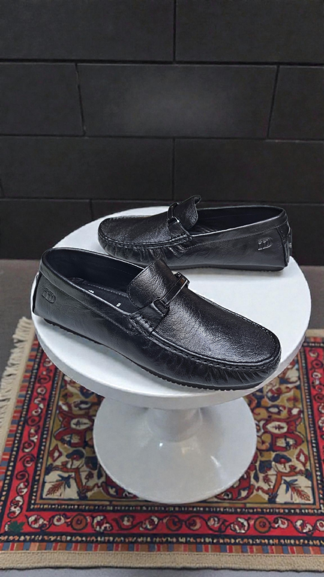 I'd leather loafers