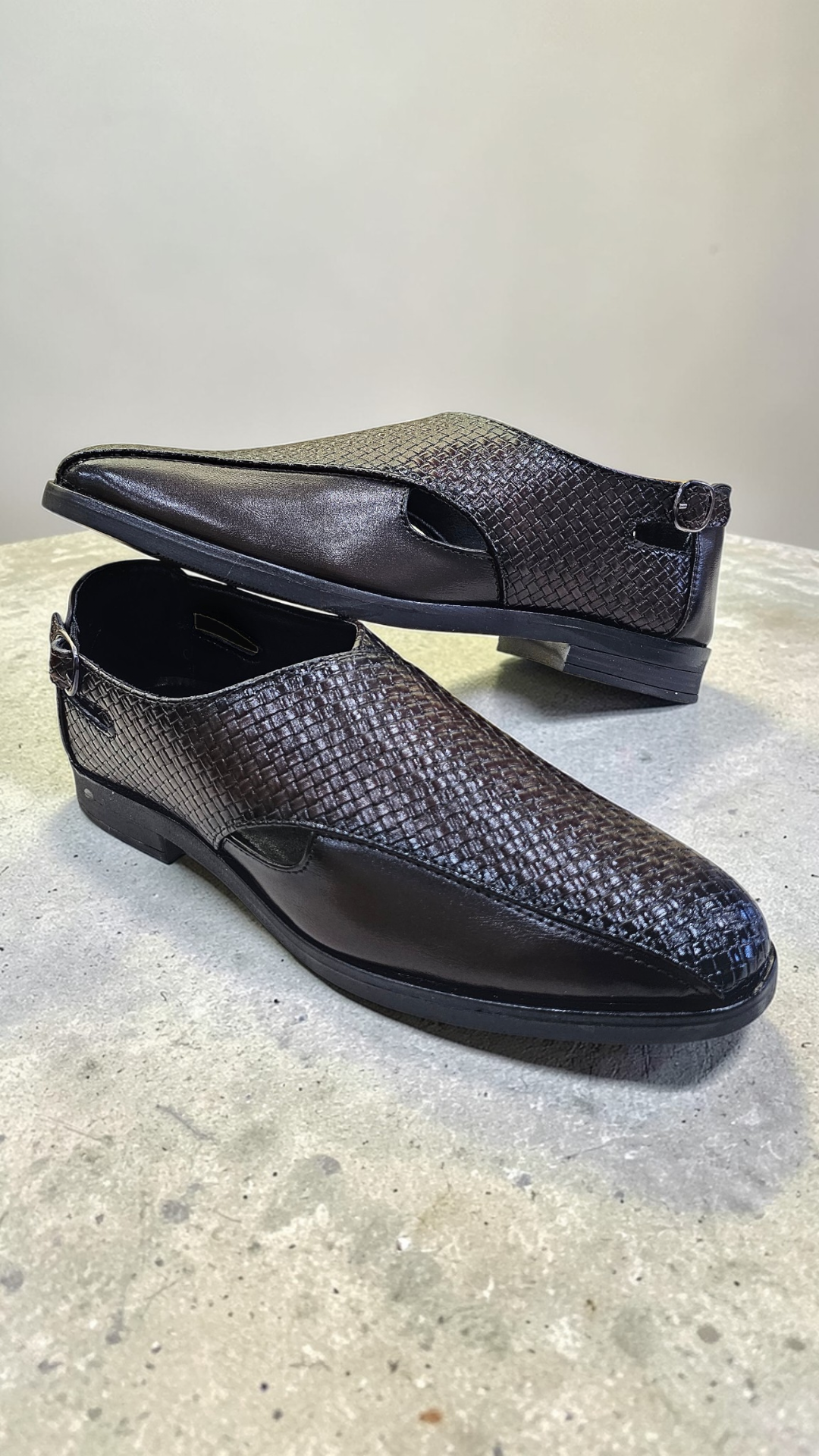 Design sandal brown