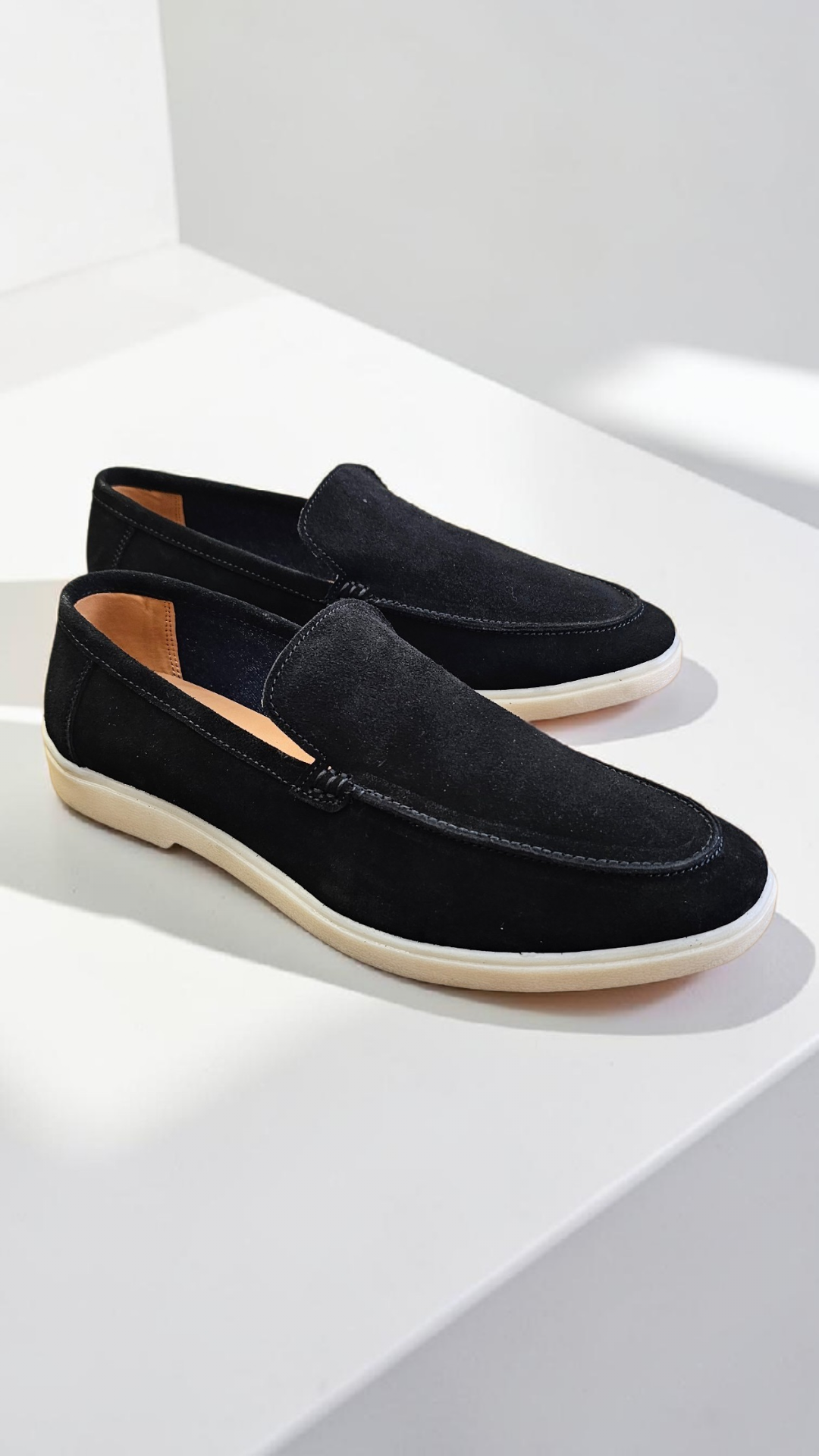 L.P. Suede leather Black