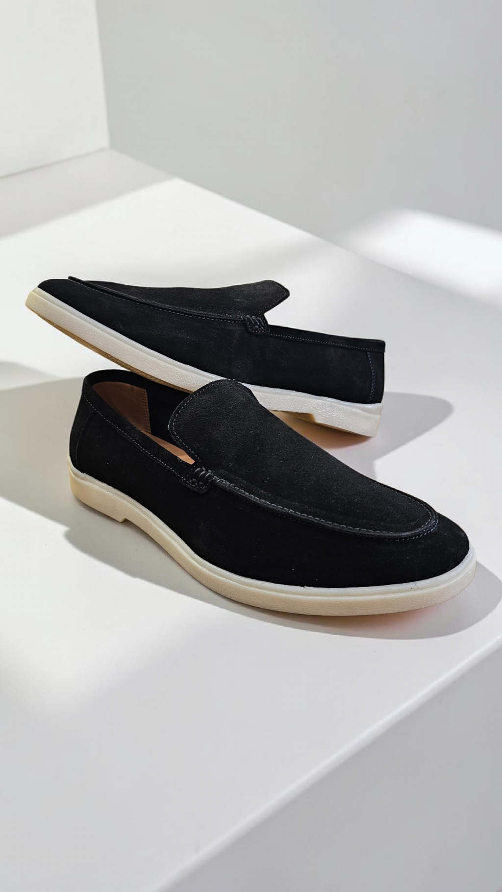L.P. Suede leather Black