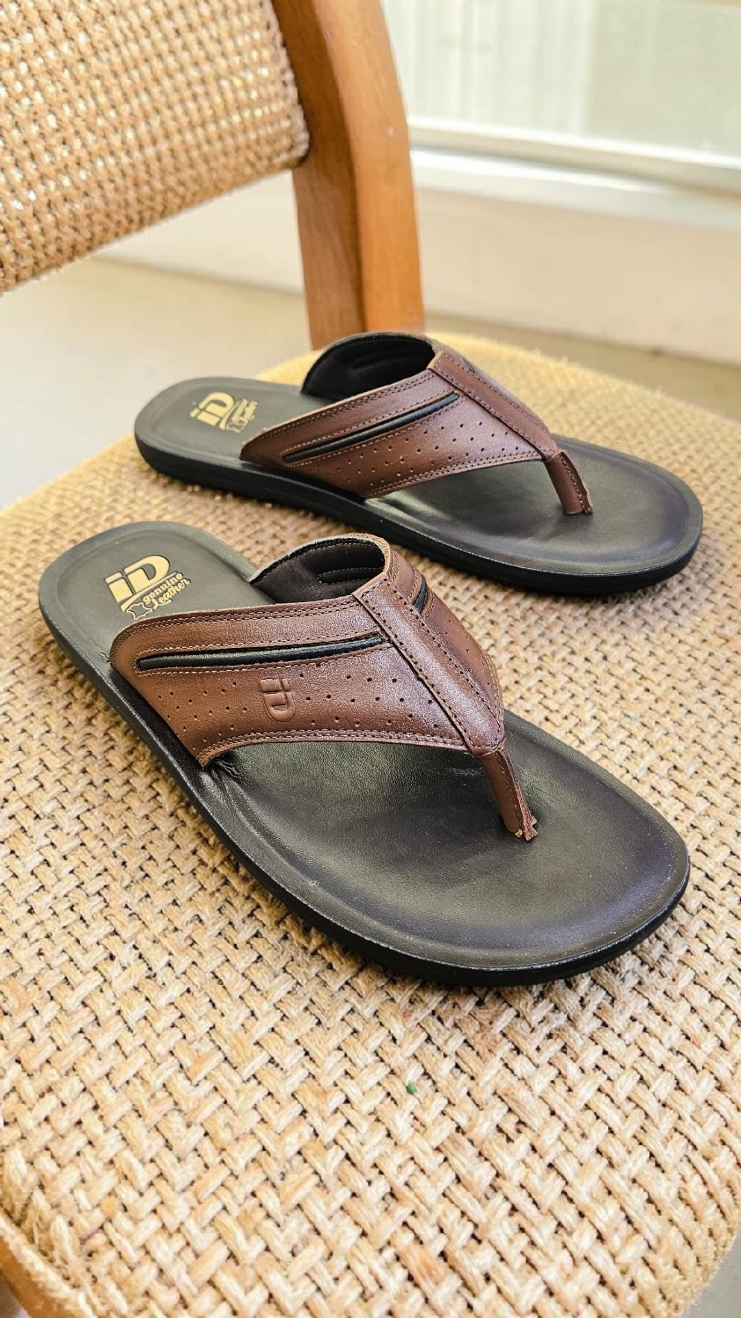 id leather chappal (Tan)