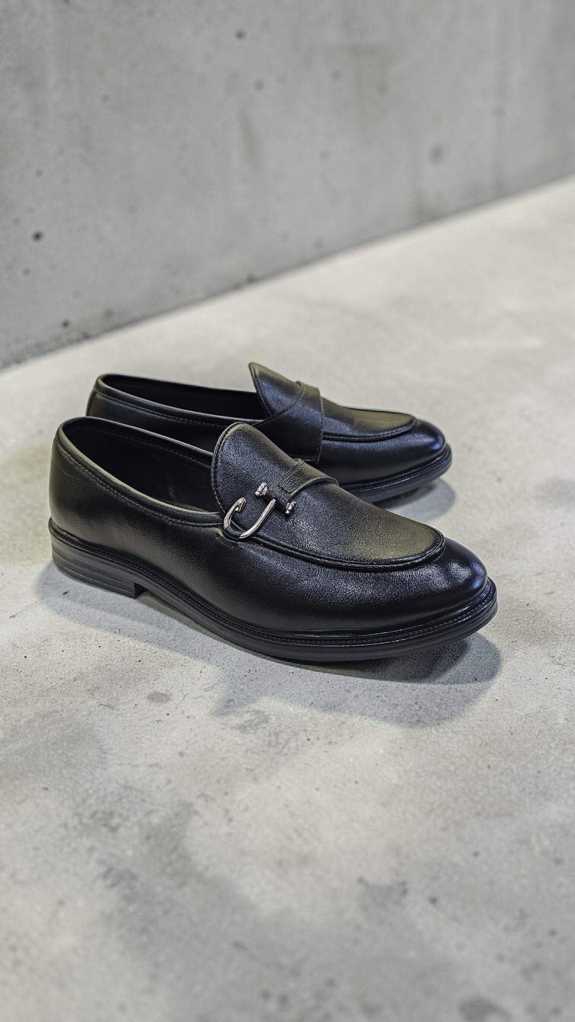 T*d baker hook loafers (Black)