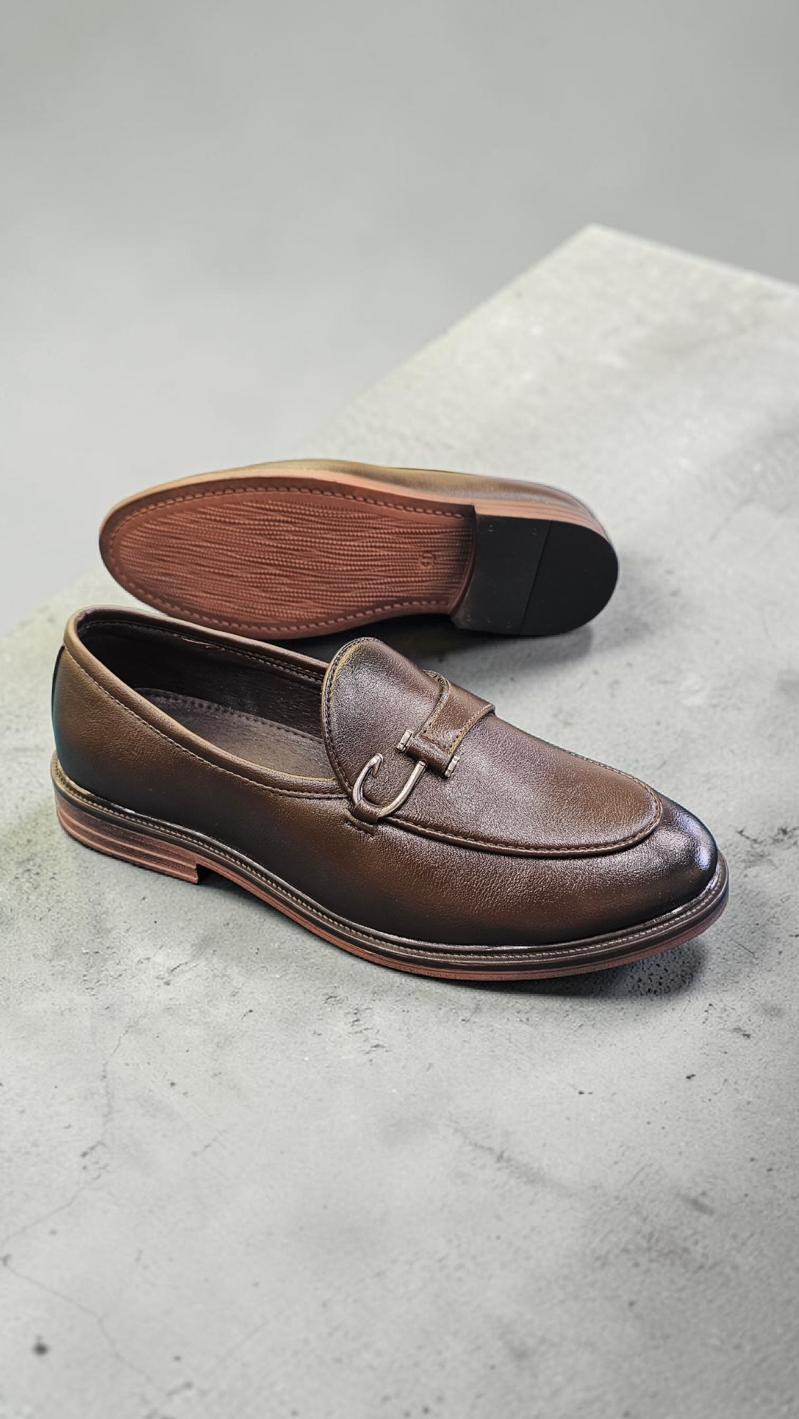 T*d baker hook loafers (Brown)