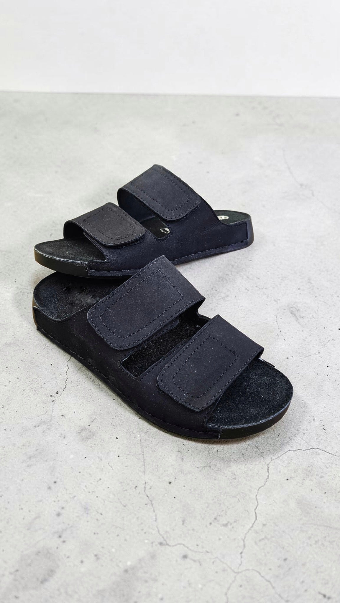 Cashy soft cushioned suede chappal