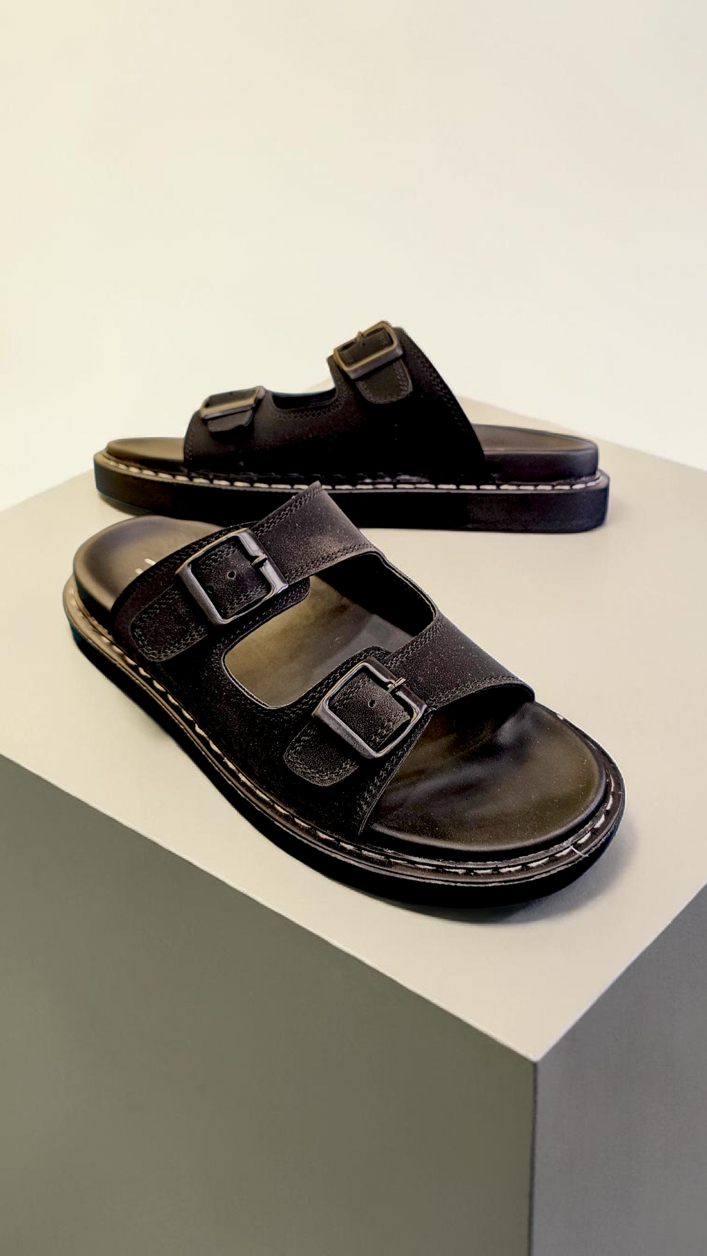 Elite D.Buckle (Black)