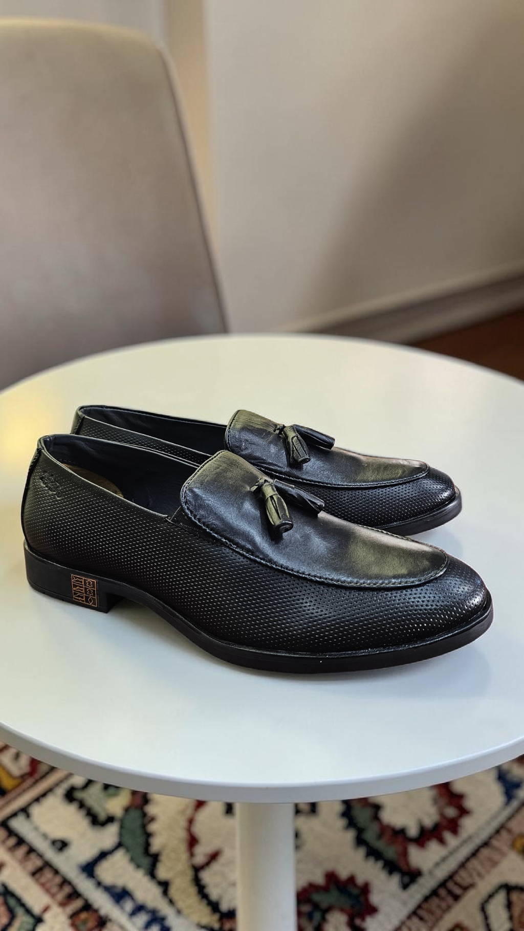 Tassle loafers (Black)