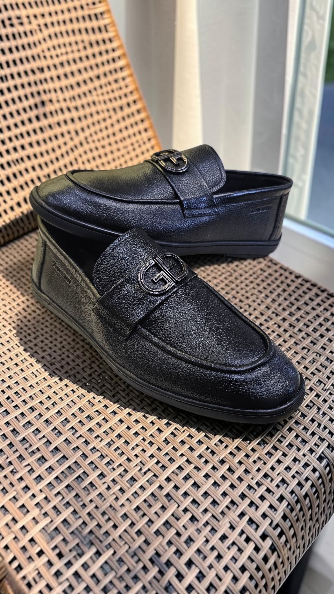 GG SOFT LEATHER LOAFERS (BLACK)