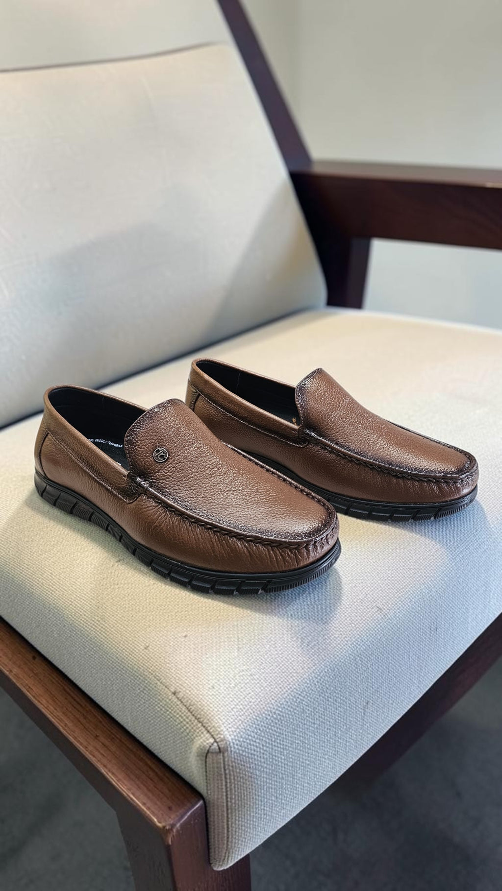 MAX COMFORT LOAFERS (TAN)