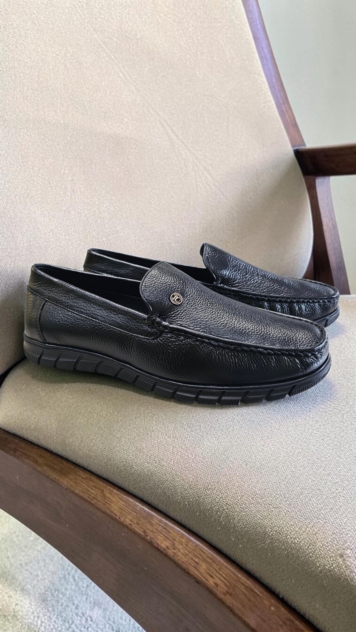 MAX COMFORT LOAFERS (BLACK)