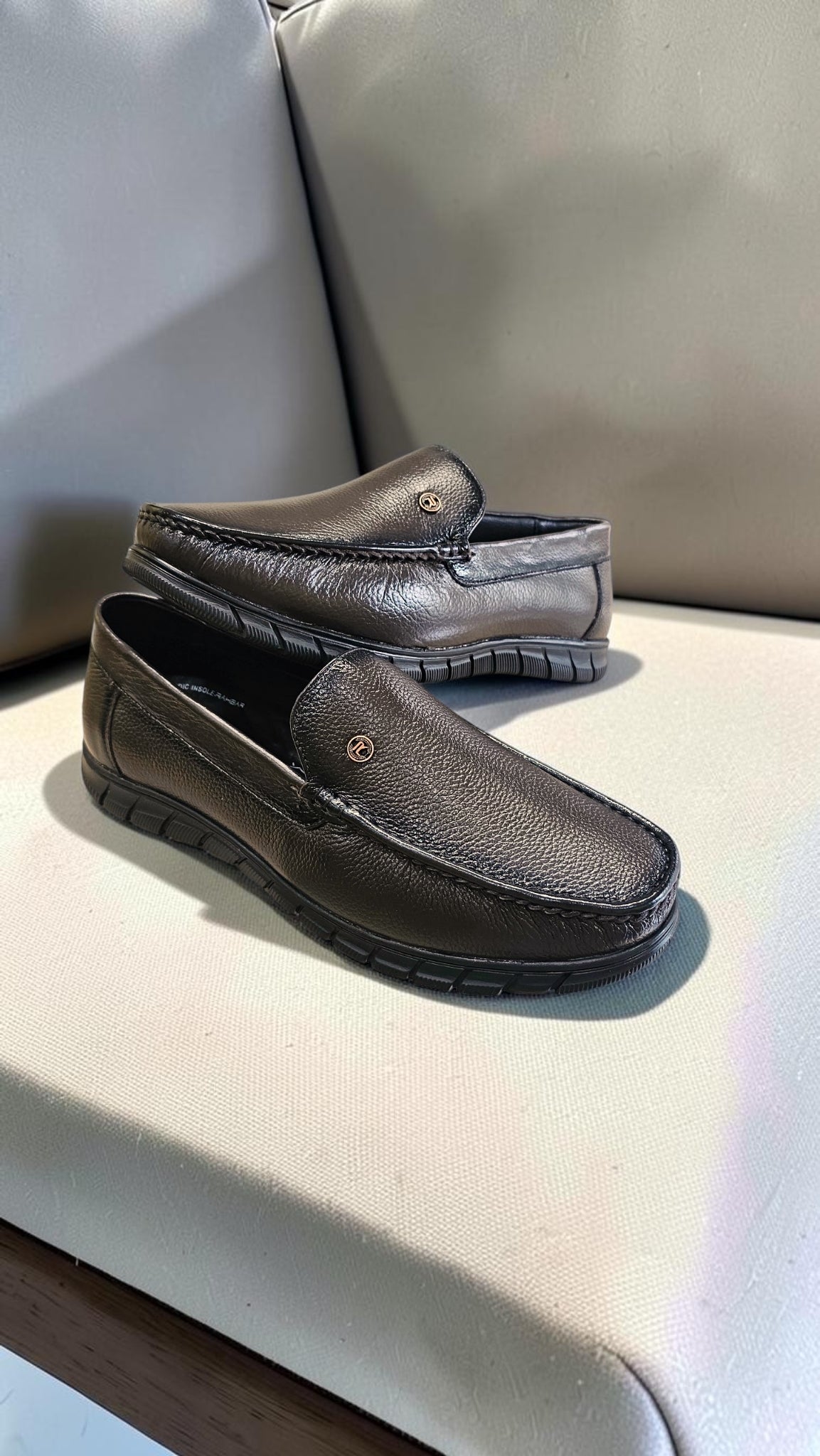 MAX COMFORT LOAFERS (BROWN)