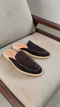 SUEDE MULES (BROWN)