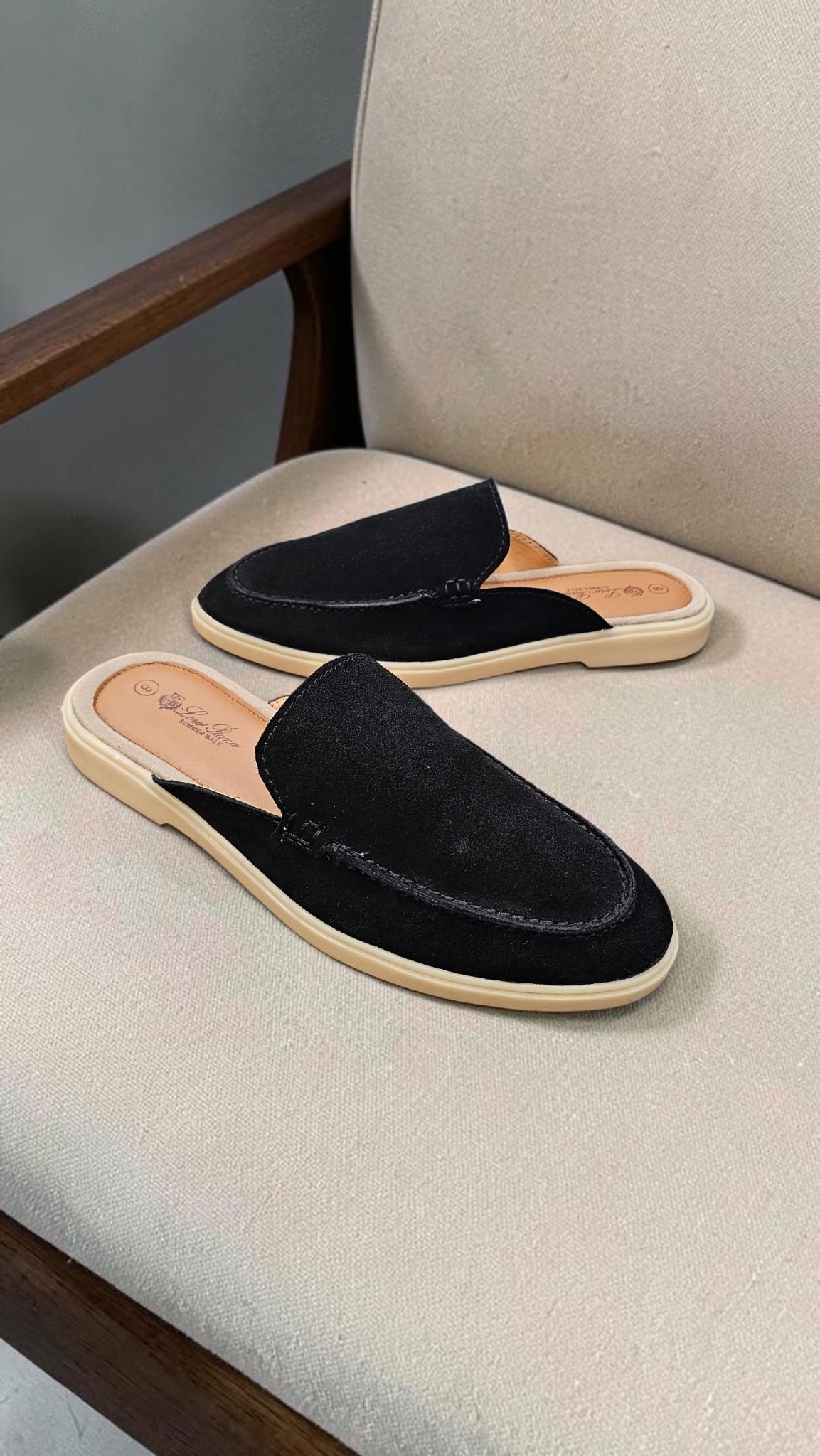 SUEDE MULES (BLACK)