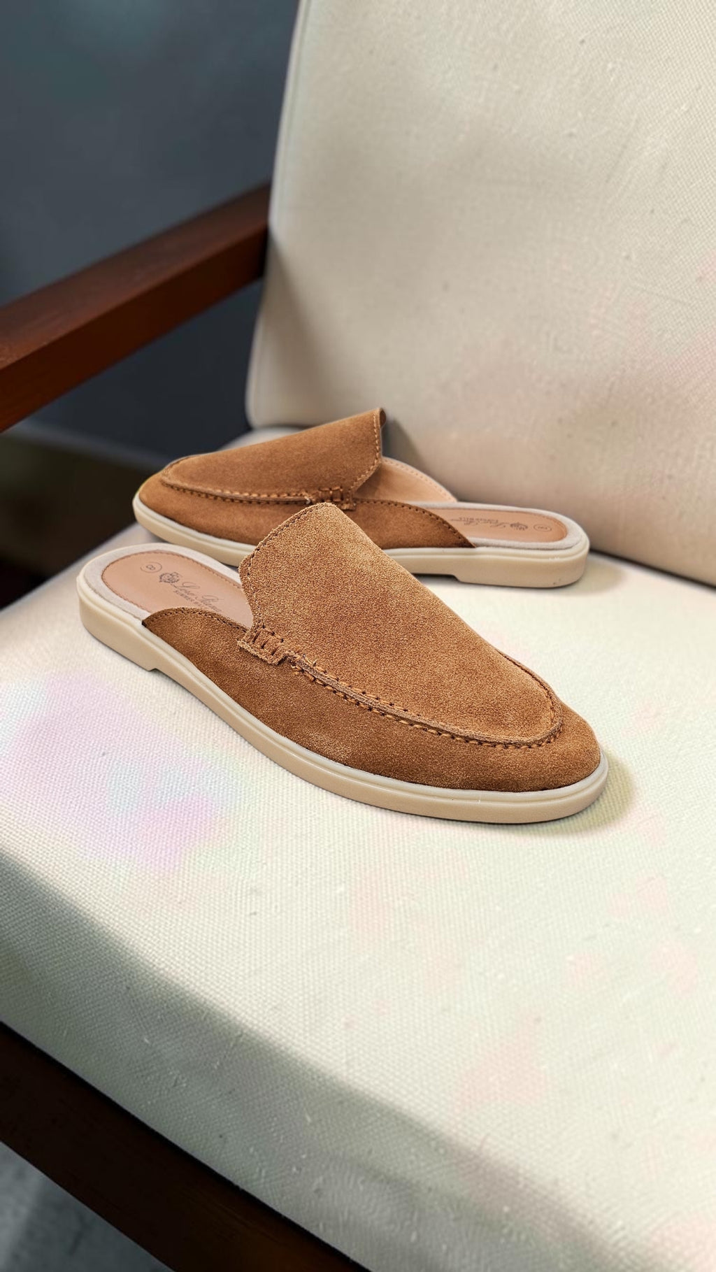 SUEDE MULES (TAN)