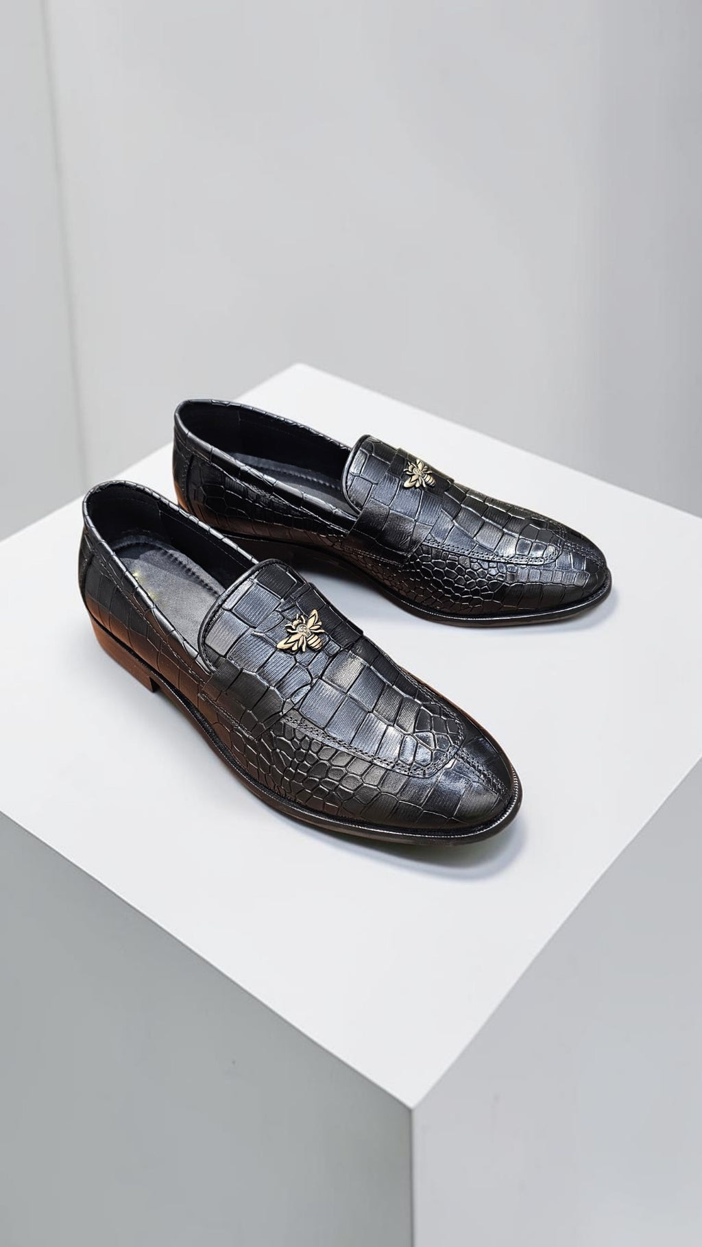 MAKHI CHECK BUCKLE (BLACK)