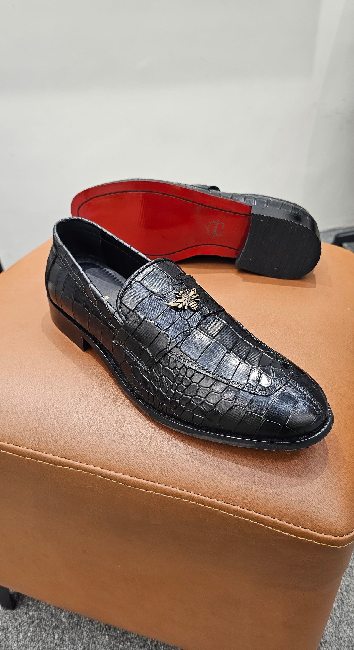 MAKHI CHECK BUCKLE (BLACK)