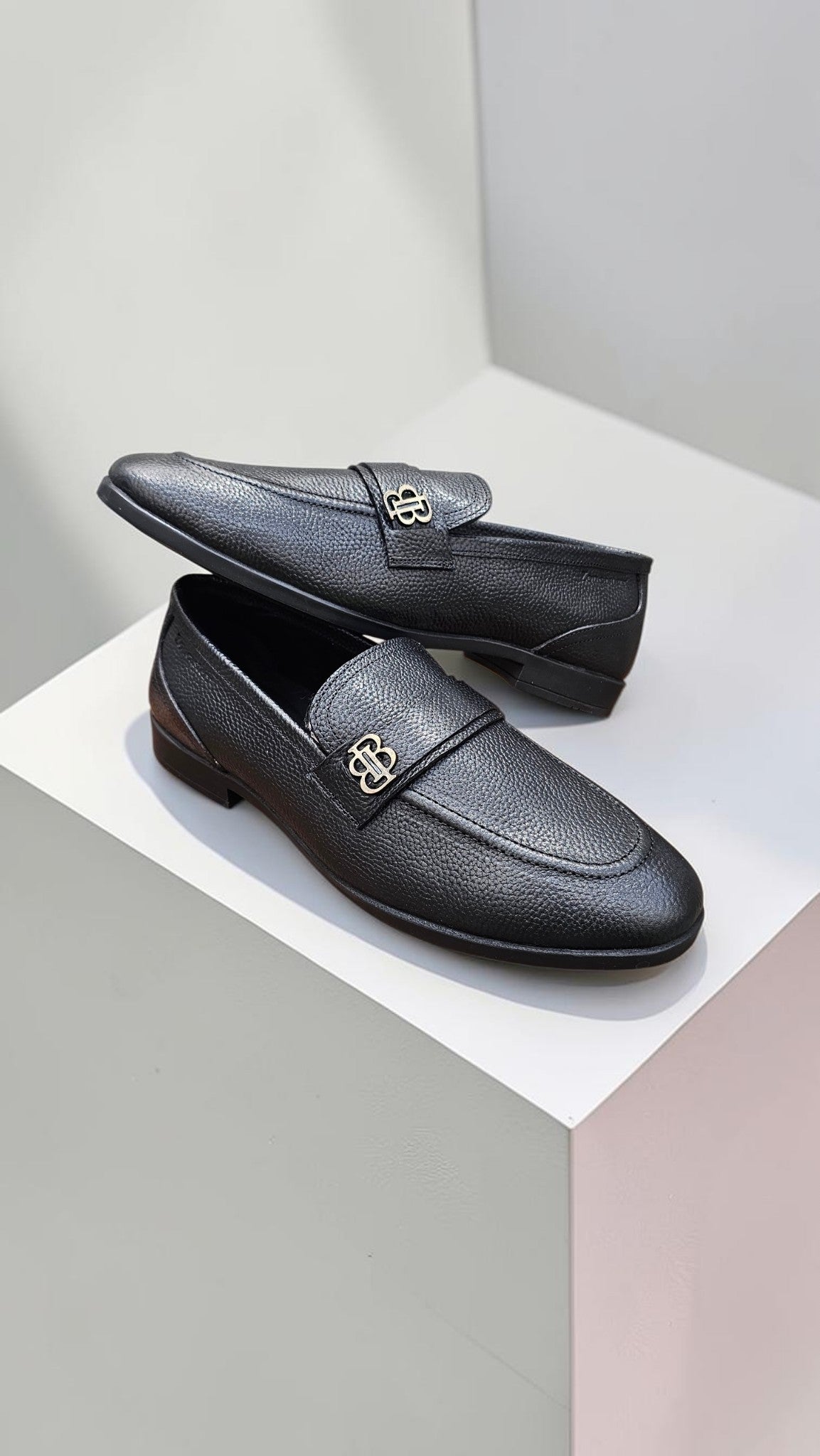 BB BUCKLE LEATHER (BLACK)