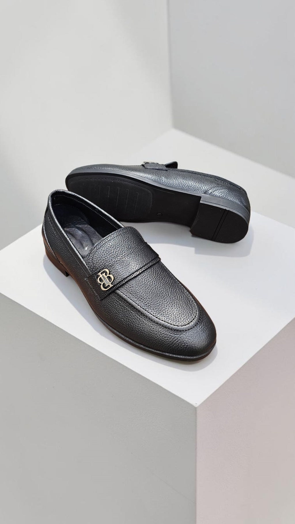 BB BUCKLE LEATHER (BLACK)