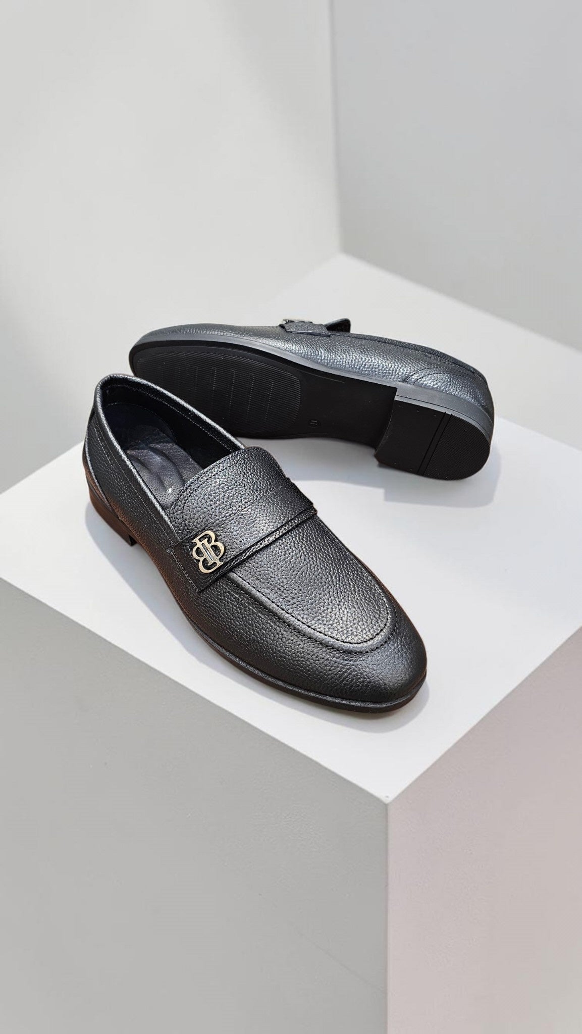 BB BUCKLE LEATHER (BLACK)