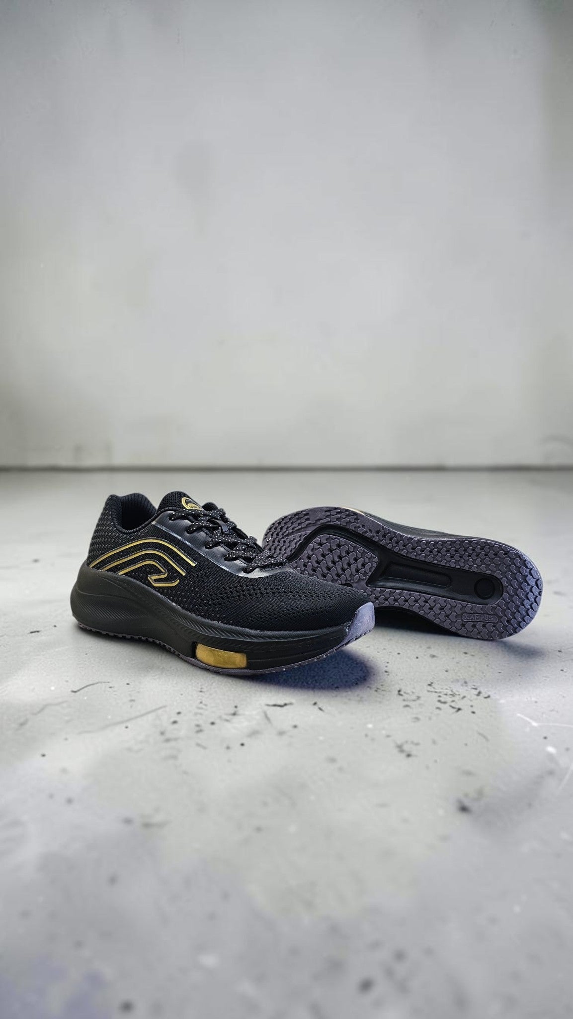 CAMPUS THROS (BLACK)