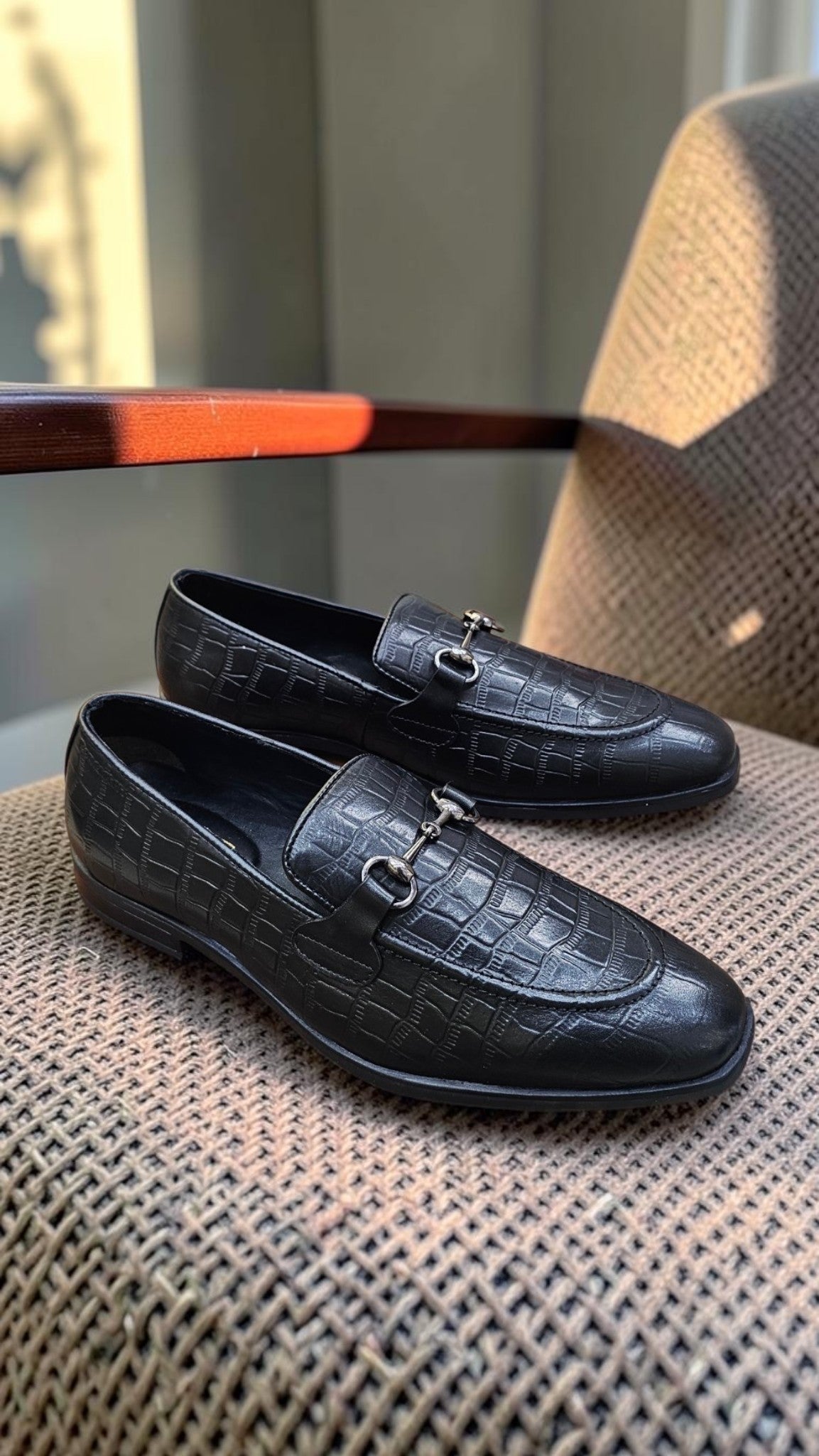 CROCO LEATHER BUCKLE (BLACK)