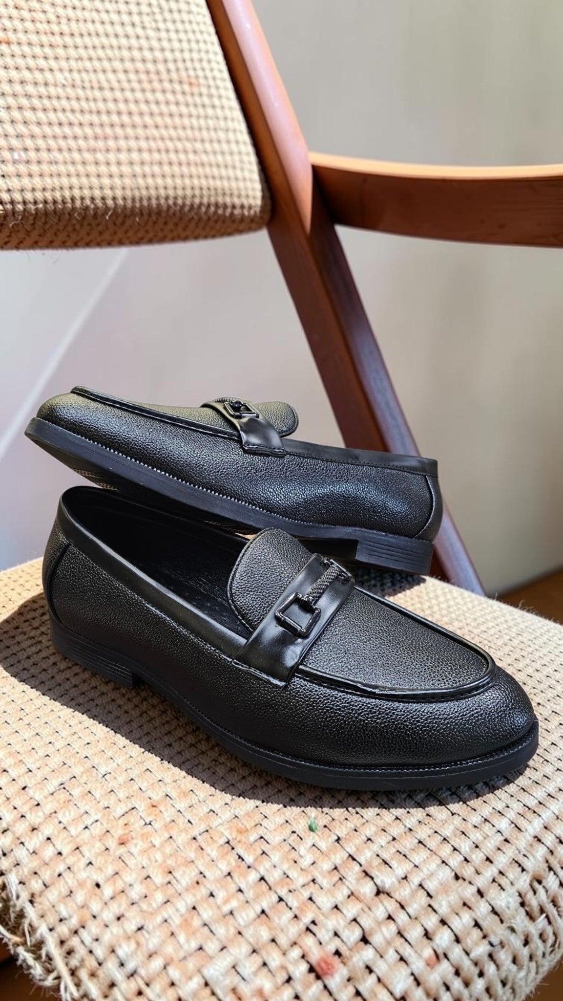 AX GRAIN (BLACK)